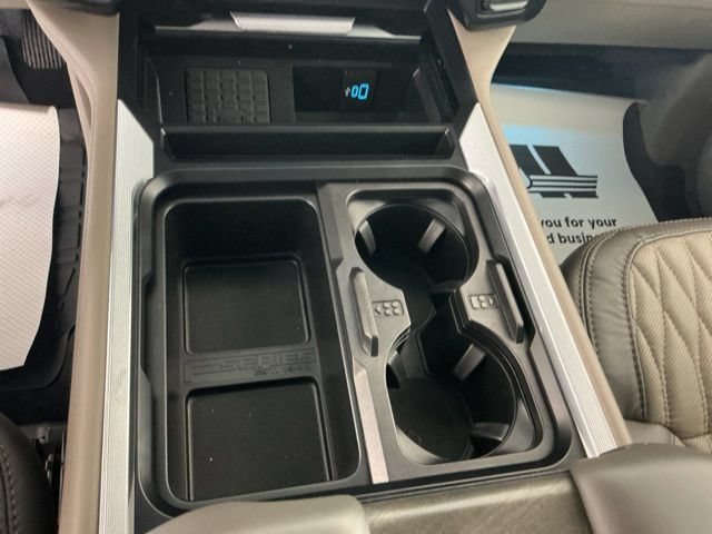 Certified 2025 Ford F450 Platinum w/ Platinum Plus Package AWD/4WD image 23