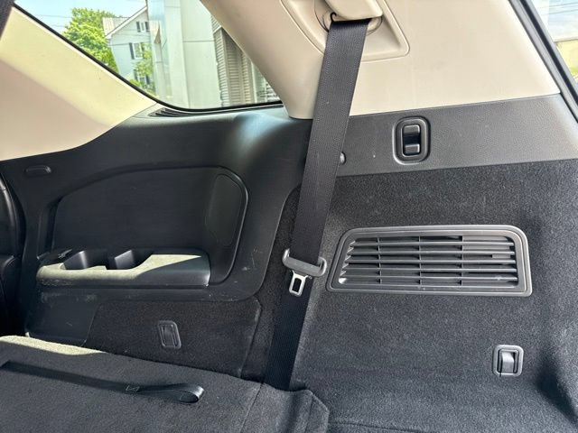 Used 2025 Nissan Pathfinder SL AWD/4WD image 46