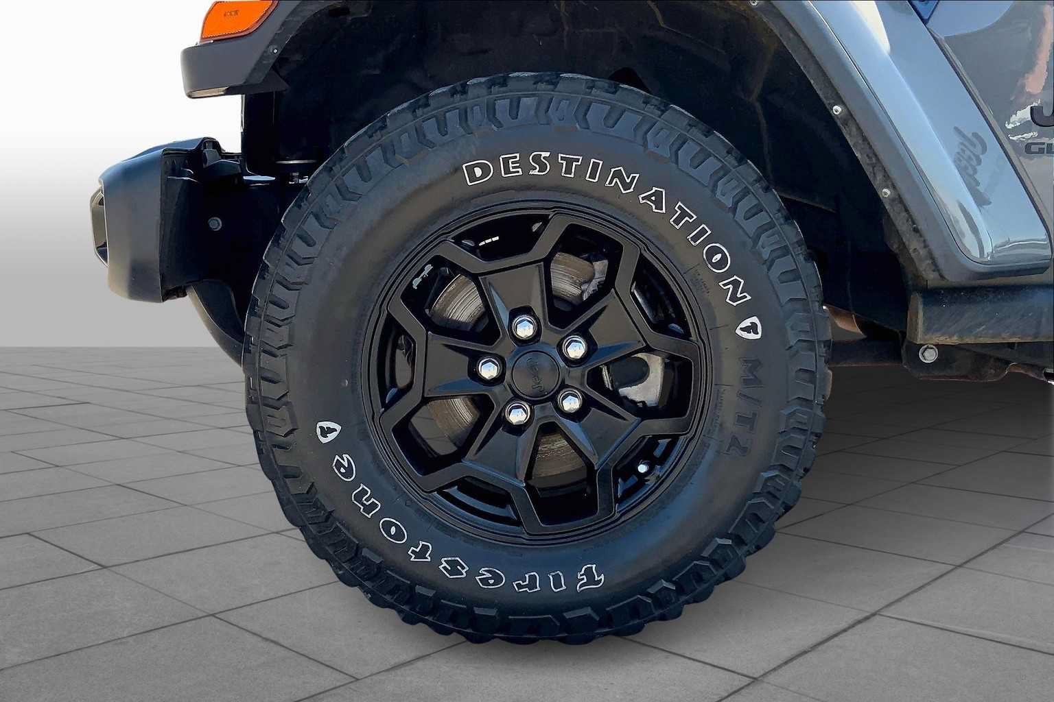Used 2021 Jeep Gladiator Sport AWD/4WD image 11