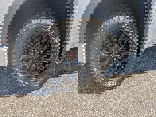 Used 2020 GMC Sierra 1500 Elevation w/ Elevation Value Package image 11