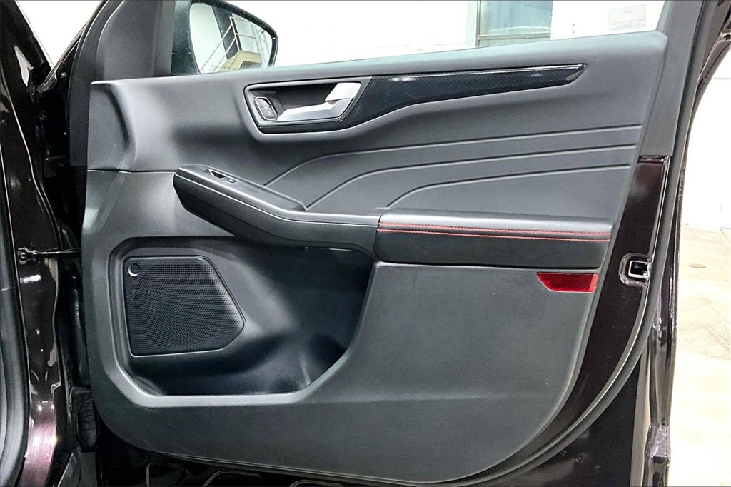 Certified 2023 Ford Escape ST-Line w/ Tech Pack #1 image 23