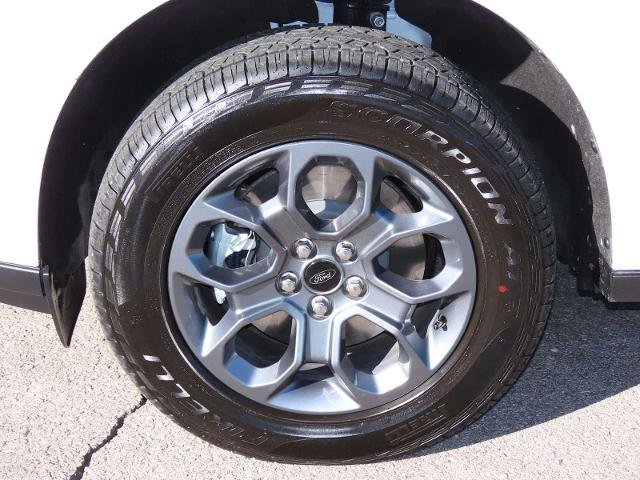 Certified 2025 Ford Maverick XLT w/ XLT Luxury Package image 12