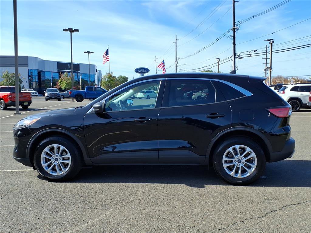 Certified 2022 Ford Escape SE w/ Cold Weather Package image 4