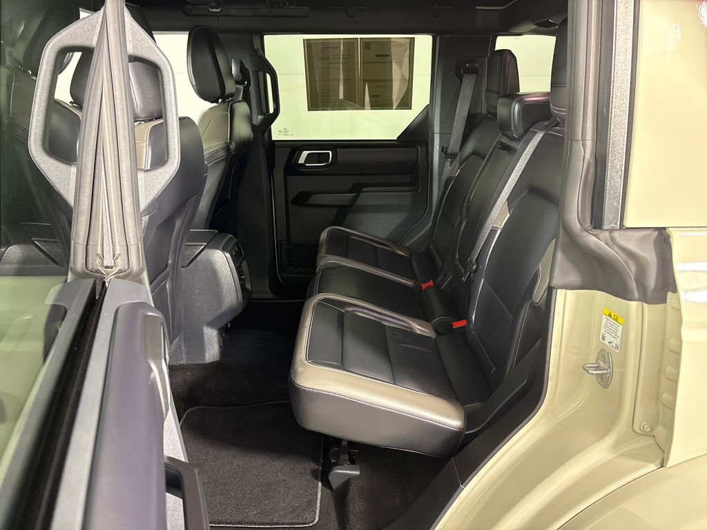 Certified 2025 Ford Bronco Outer Banks AWD/4WD image 32