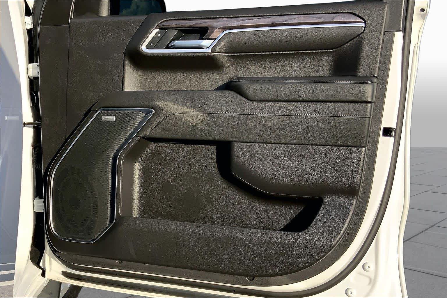 Used 2022 Chevrolet Silverado 1500 LTZ w/ LTZ Premium Texas Edition RWD image 19