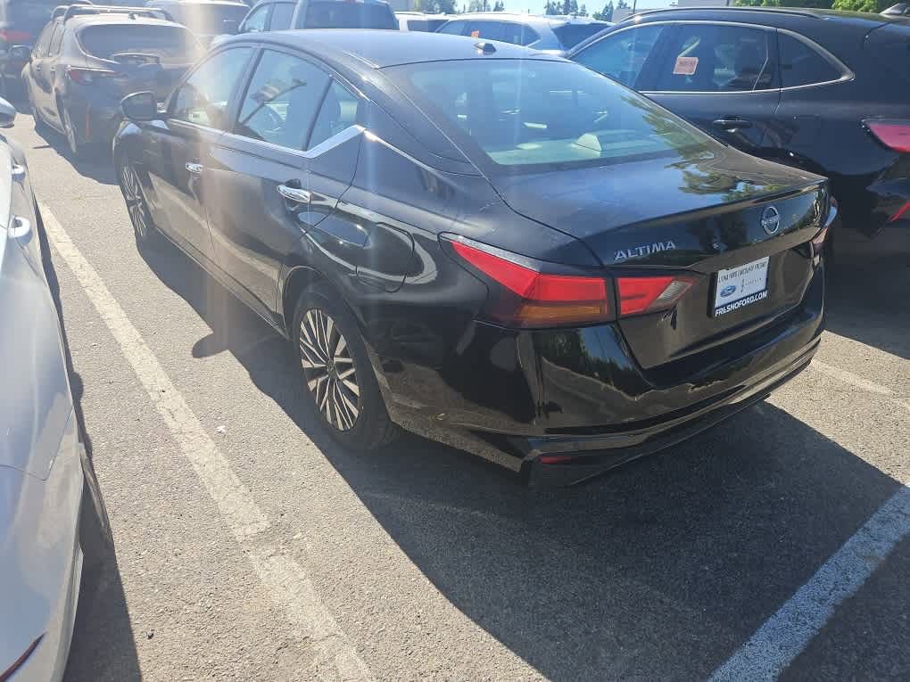 Used 2023 Nissan Altima 2.5 SV FWD image 6