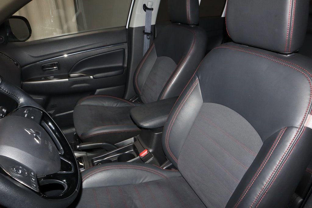 Used 2024 Mitsubishi Outlander Sport SE image 25