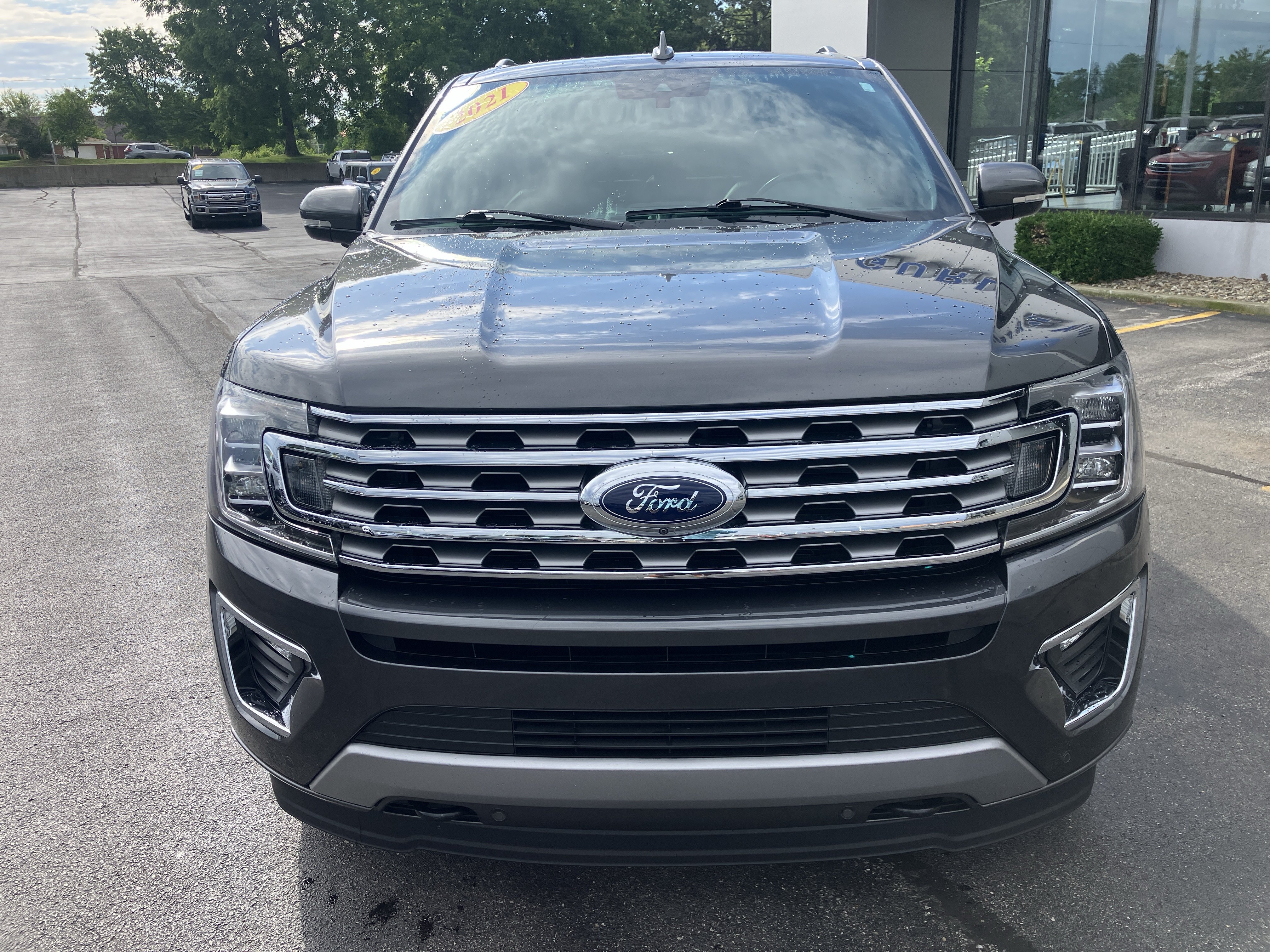 Certified 2021 Ford Expedition Limited AWD/4WD image 4