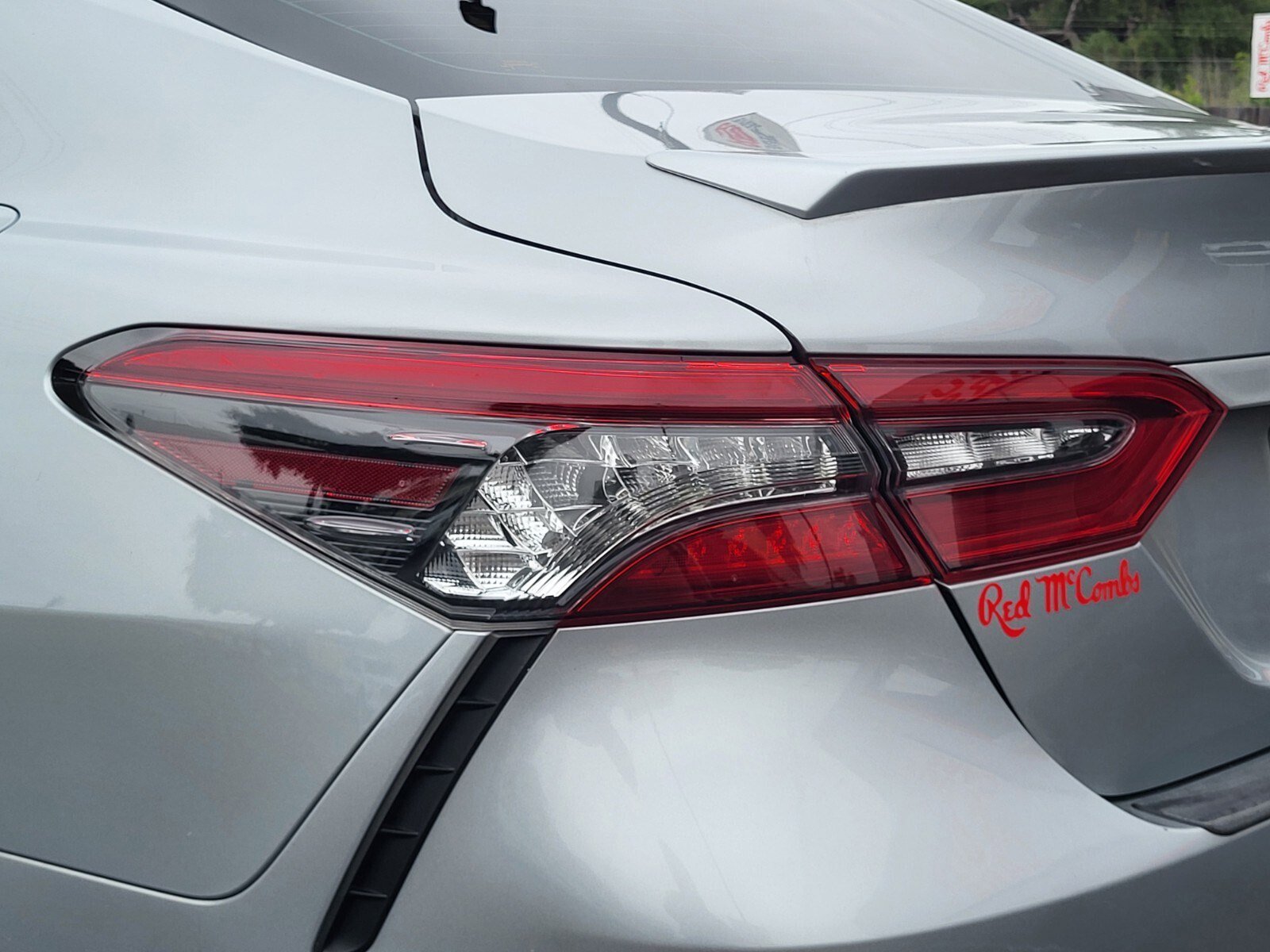 Used 2022 Toyota Camry XSE FWD image 8