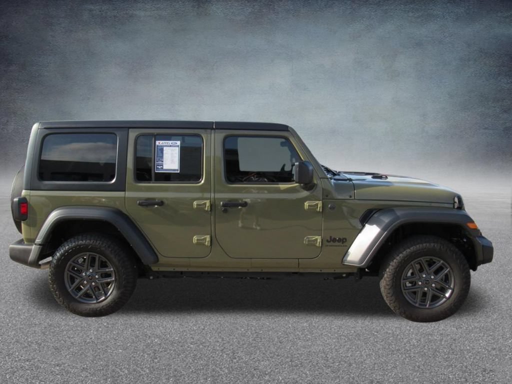 Used 2025 Jeep Wrangler Unlimited Sport AWD/4WD image 8