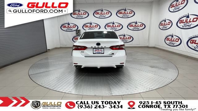 Used 2022 Toyota Camry SE FWD image 7