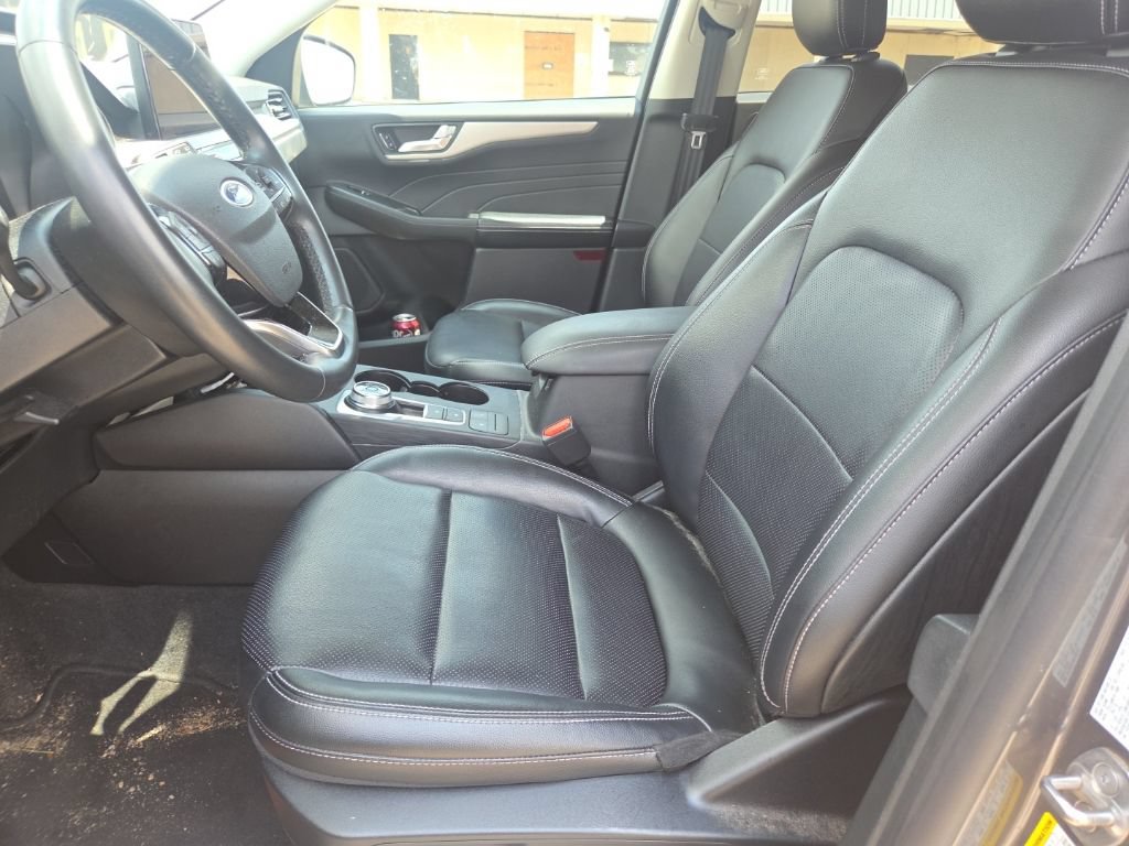 Certified 2022 Ford Escape SEL w/ Technology Package FWD image 17