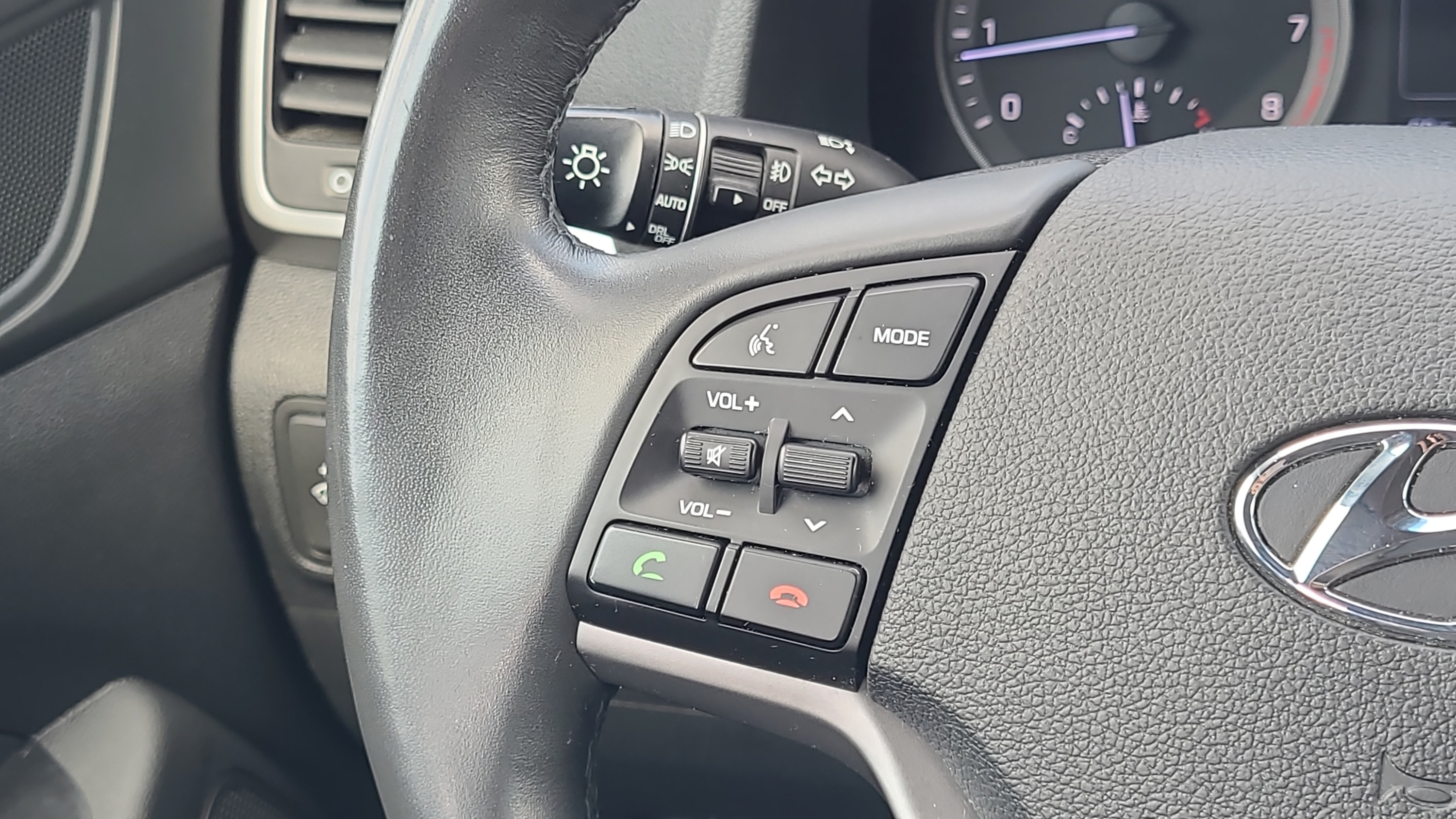 Used 2018 Hyundai Tucson Limited AWD/4WD image 14