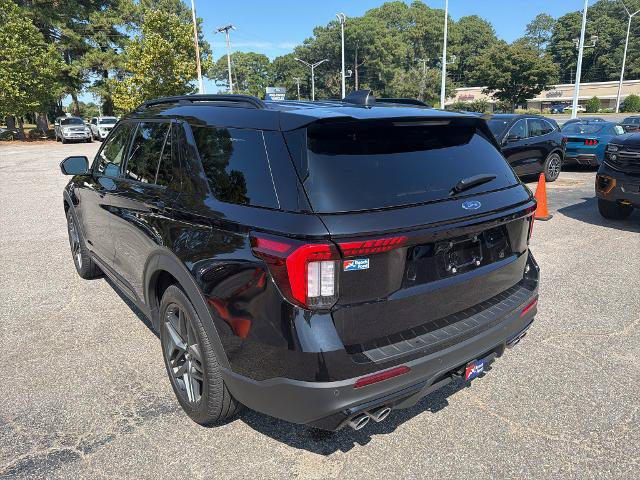 Certified 2025 Ford Explorer ST w/ Sun And Sound Package AWD/4WD image 7