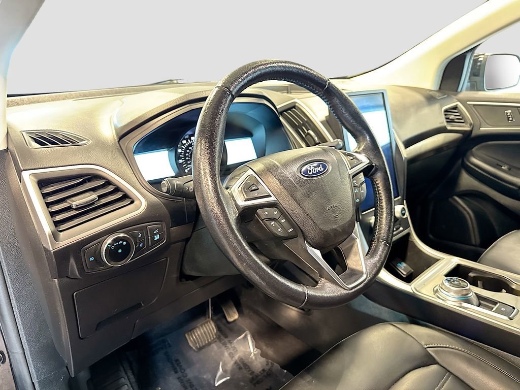 Certified 2023 Ford Edge SEL w/ Convenience Package AWD/4WD image 9