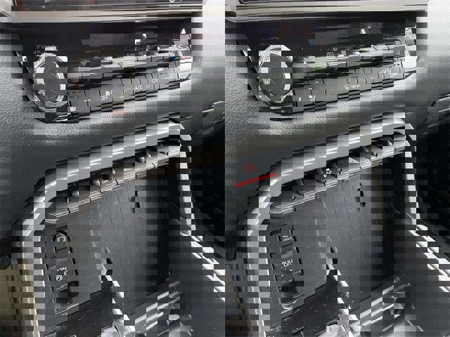 Used 2024 Toyota Tundra Limited image 28