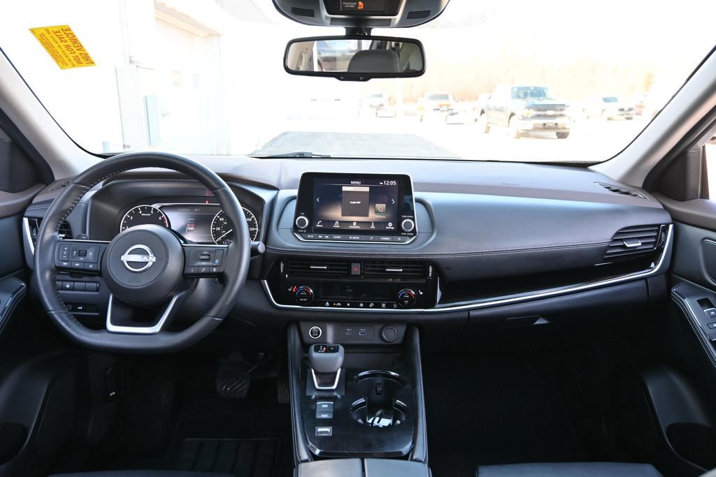 Used 2023 Nissan Rogue SL image 30