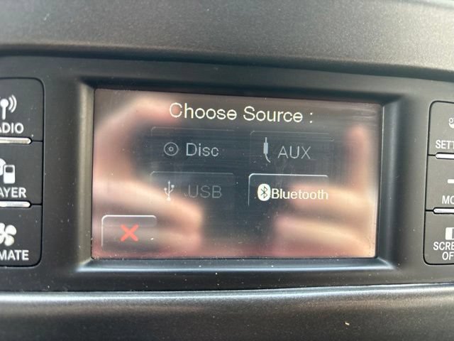 Used 2020 Dodge Journey SE w/ SE Popular Equipment Group FWD image 25