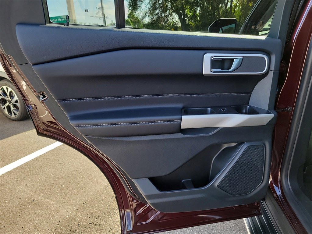 Certified 2022 Ford Explorer XLT w/ Equipment Group 202A image 10