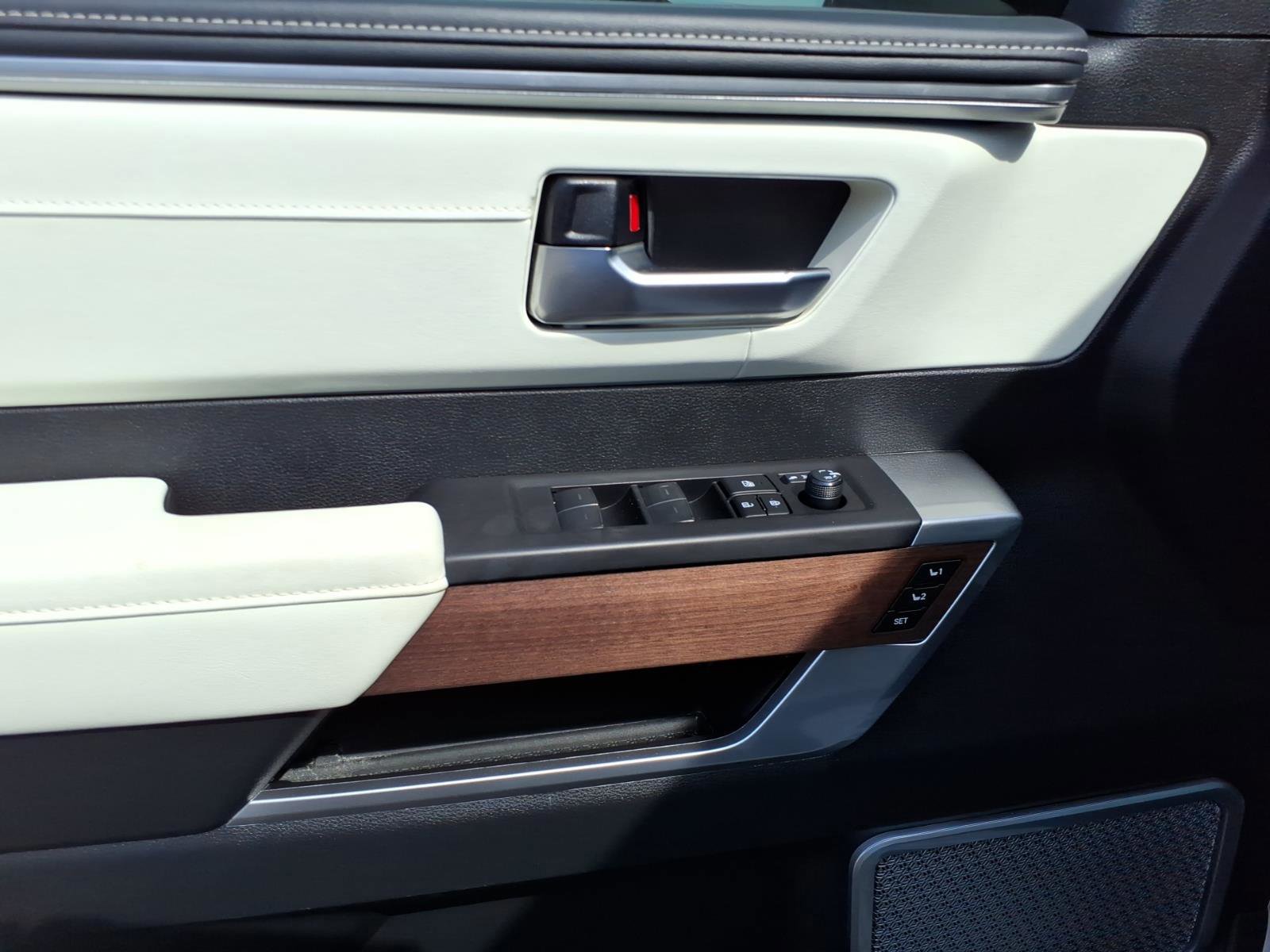 Used 2023 Toyota Sequoia Capstone AWD/4WD image 12