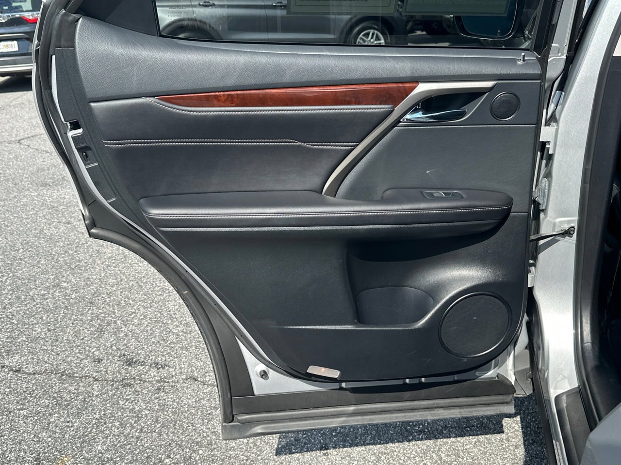 Used 2018 Lexus RX 350L FWD w/ Premium Package image 24