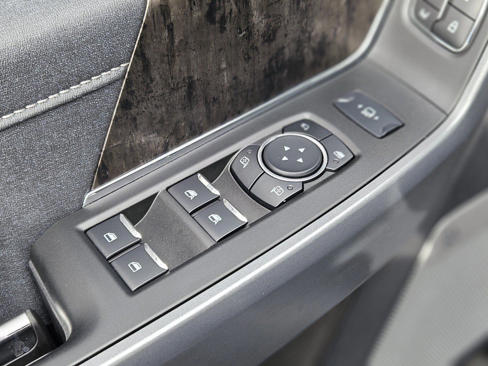 Certified 2024 Ford F250 Lariat w/ Sport Appearance Package image 19