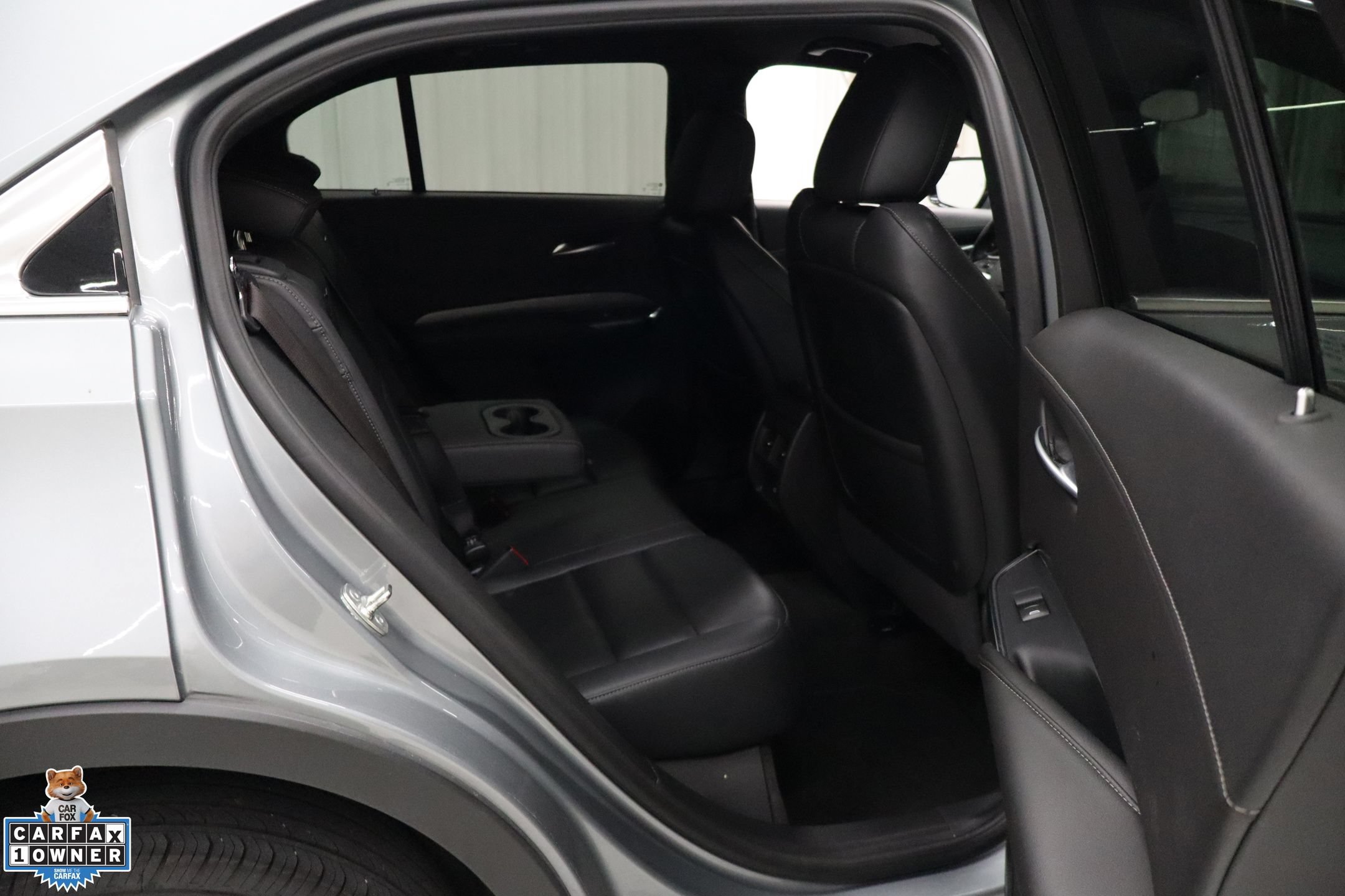 Used 2025 Cadillac XT4 Premium Luxury FWD image 28