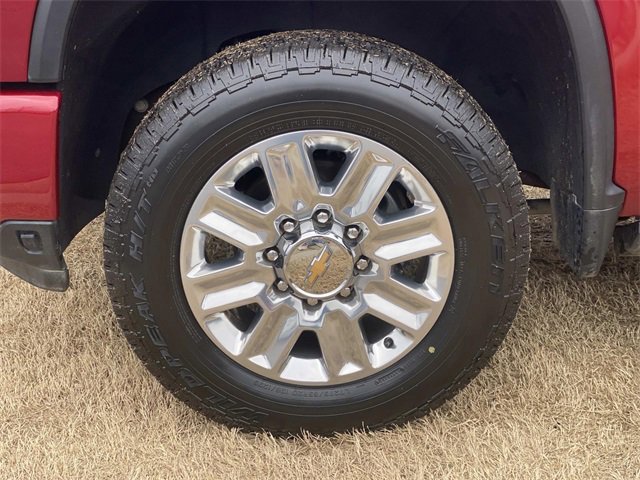 Used 2024 Chevrolet Silverado 2500 High Country w/ High Country Premium Package image 12