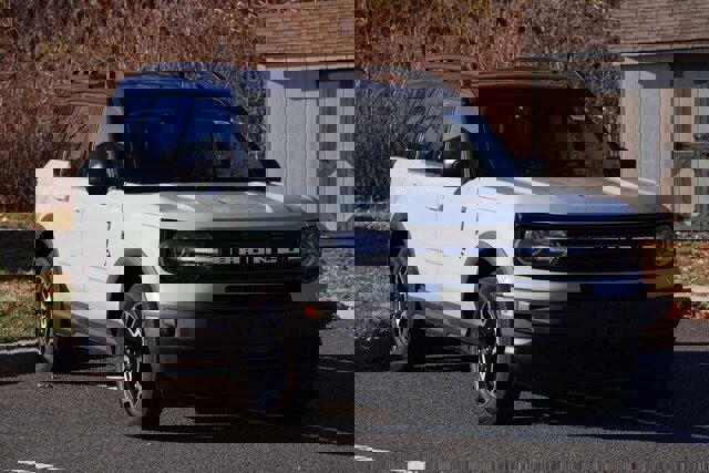 Certified 2022 Ford Bronco Sport Outer Banks w/ Tech Package image 3