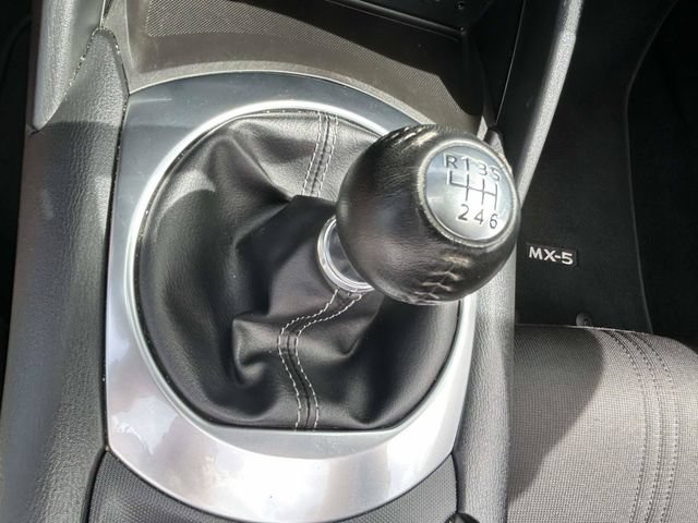 Used 2023 MAZDA MX-5 Miata Sport RWD image 21