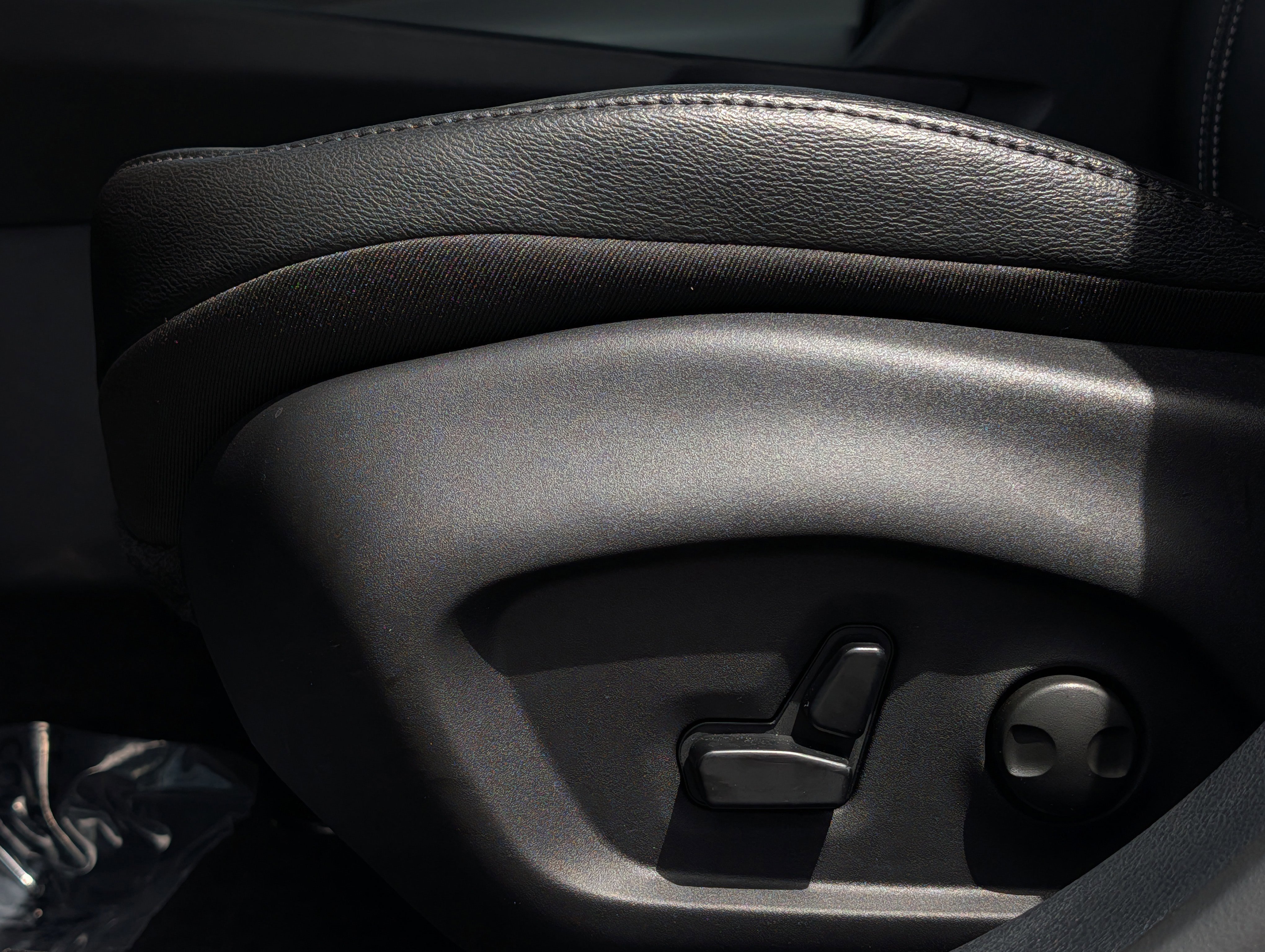 Used 2026 Jeep Compass Limited image 23