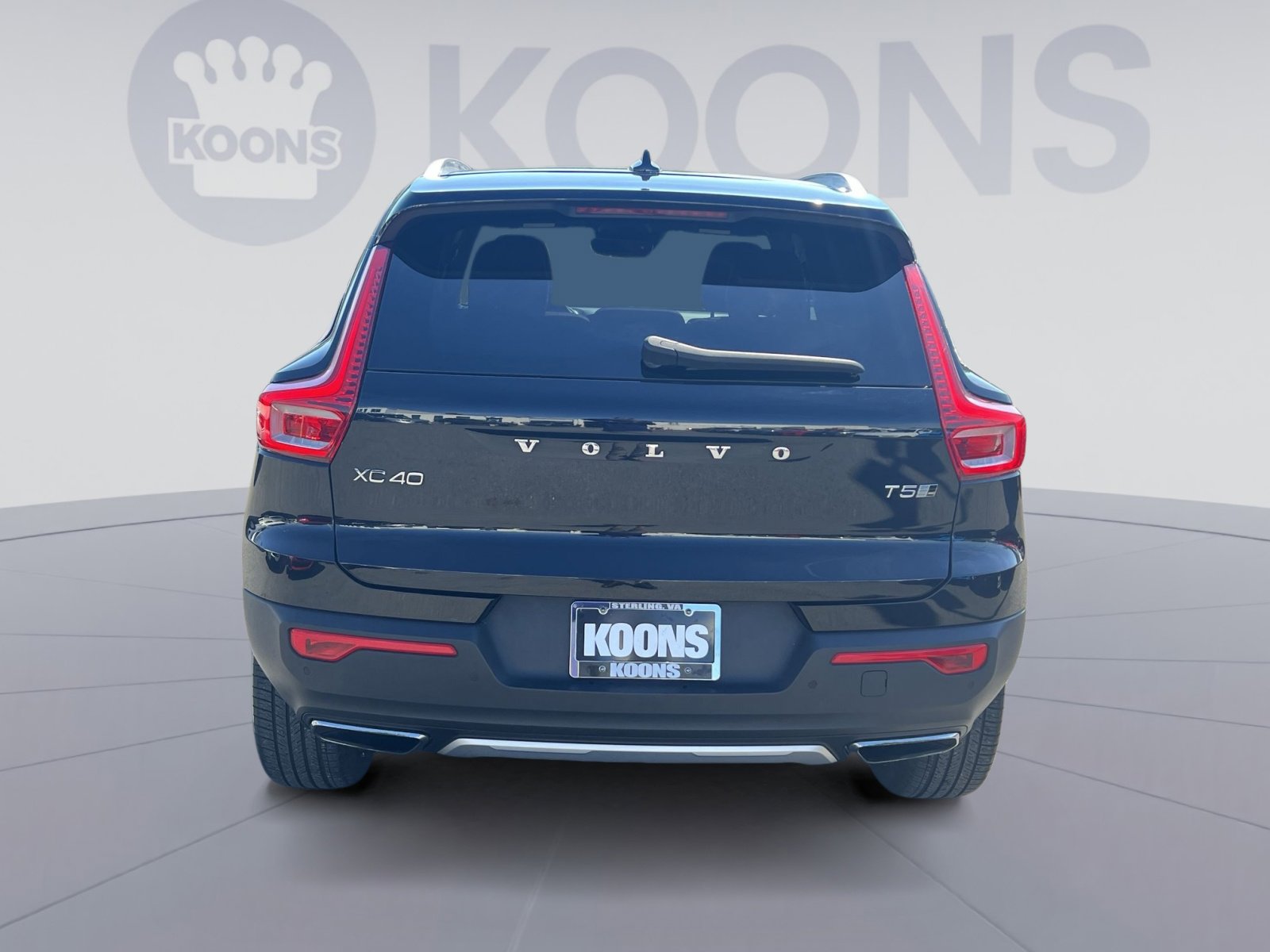 Used 2019 Volvo XC40 T5 Inscription image 5