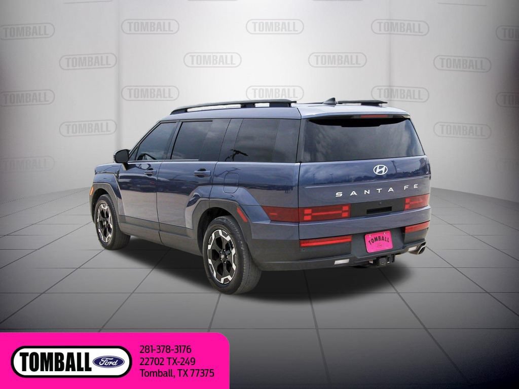 Used 2025 Hyundai Santa Fe SEL FWD image 6