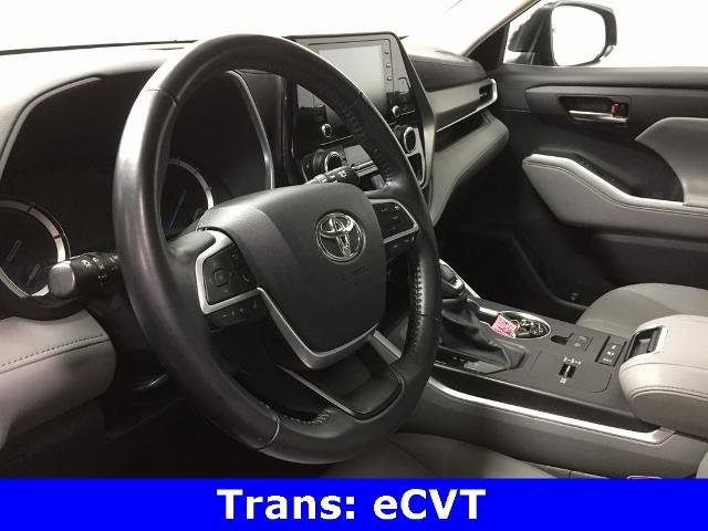Used 2022 Toyota Highlander XLE image 9