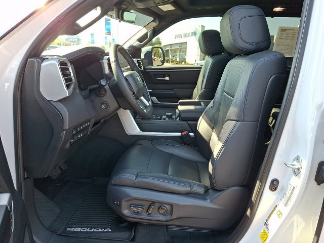 Used 2023 Toyota Sequoia Platinum AWD/4WD image 18