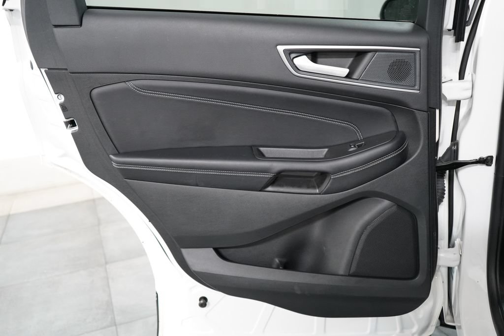 Certified 2023 Ford Edge Titanium AWD/4WD image 27