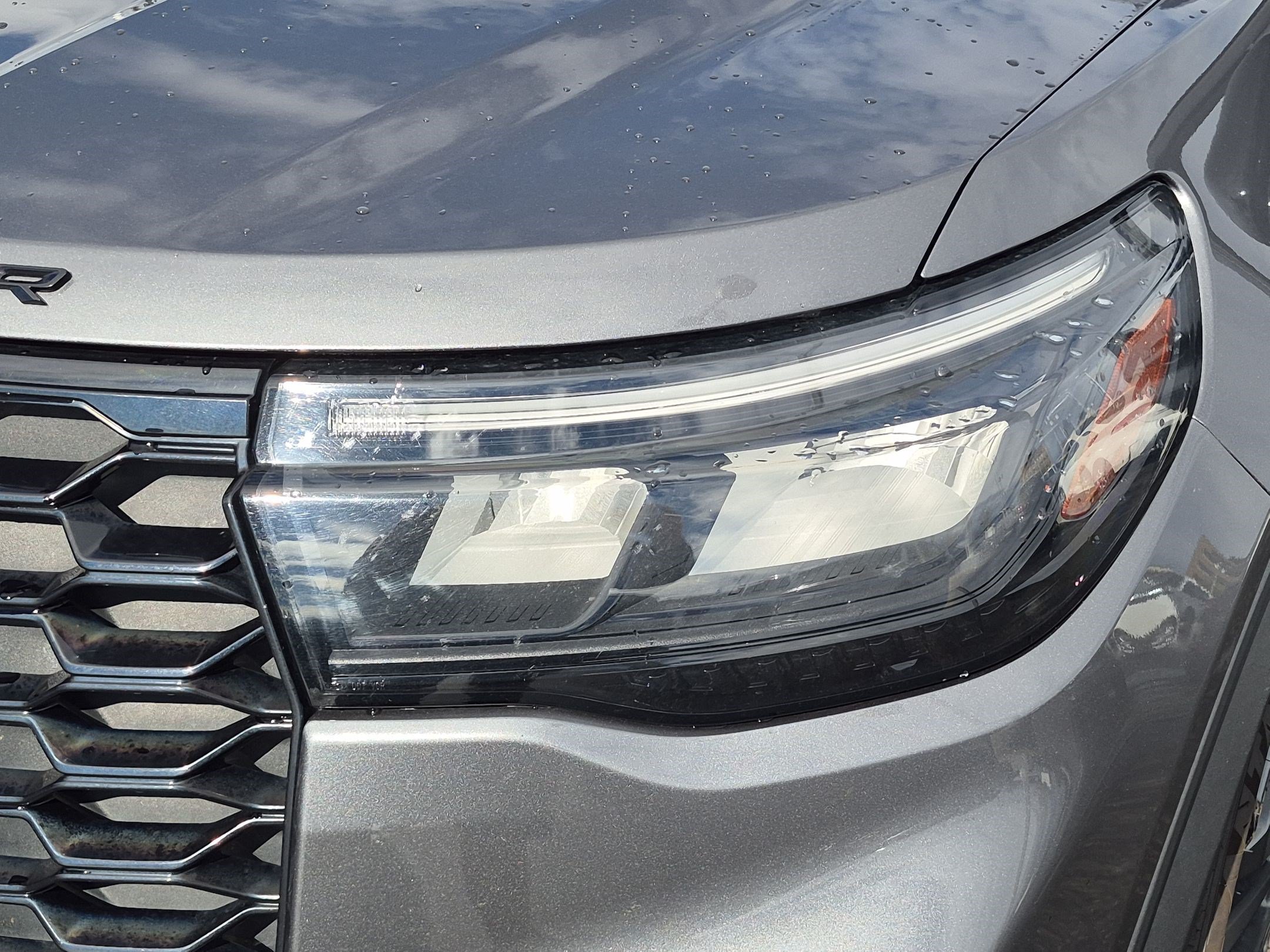 Certified 2025 Ford Explorer ST-Line w/ ST-Line Street Pack AWD/4WD image 13