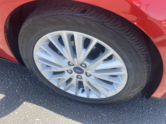 Certified 2018 Ford Focus Titanium FWD image 4