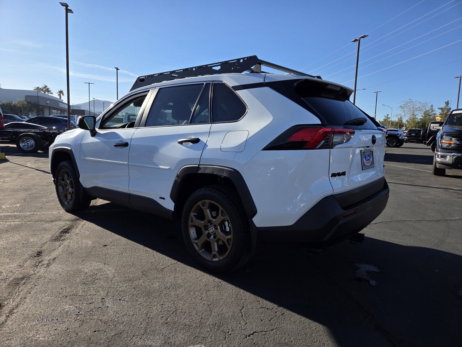 Used 2023 Toyota RAV4 AWD Hybrid image 4