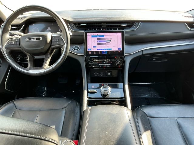 Used 2022 Jeep Grand Cherokee L Limited w/ Black Appearance Package AWD/4WD image 12