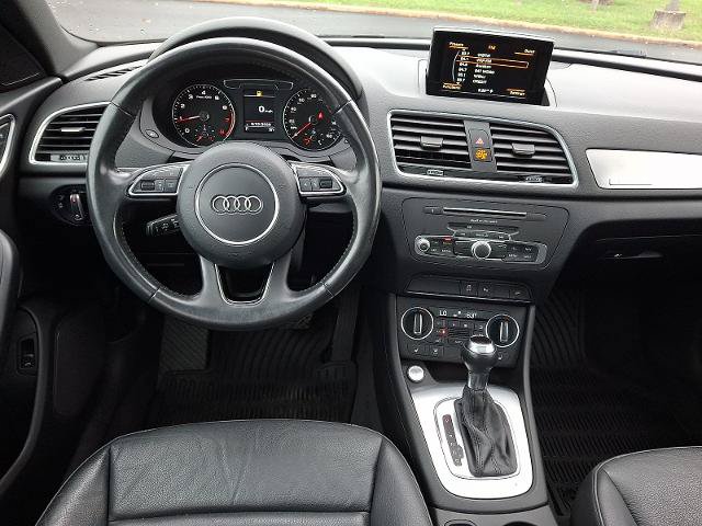 Used 2018 Audi Q3 2.0T Premium AWD/4WD image 11