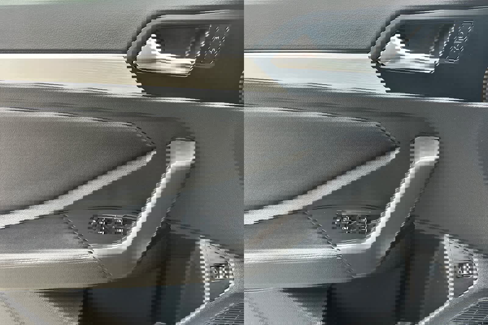 Used 2025 Volkswagen Jetta S image 12