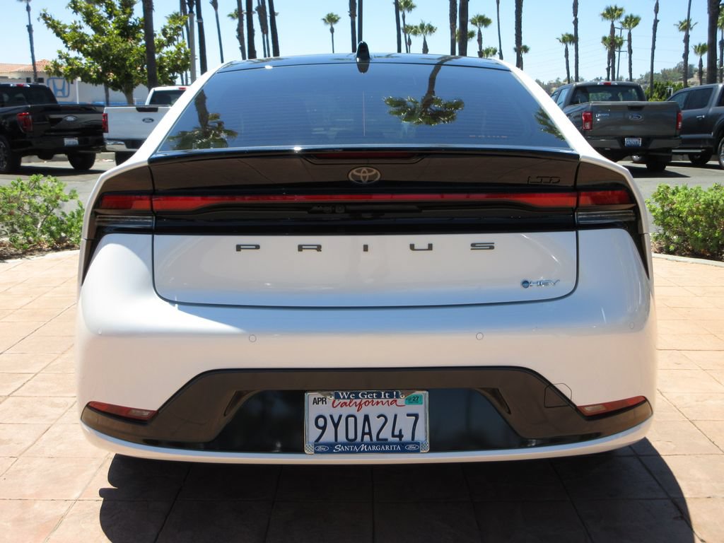 Used 2026 Toyota Prius Limited w/ Limited Premium Package FWD image 3
