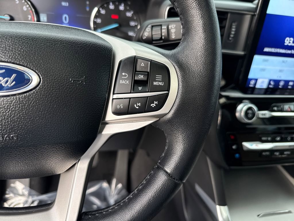 Certified 2024 Ford Explorer Limited w/ Limited Technology Package image 17
