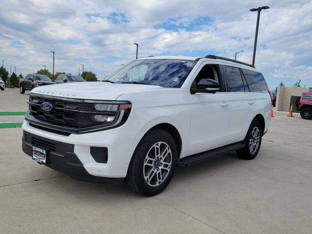 Certified 2025 Ford Expedition Active AWD/4WD image 4