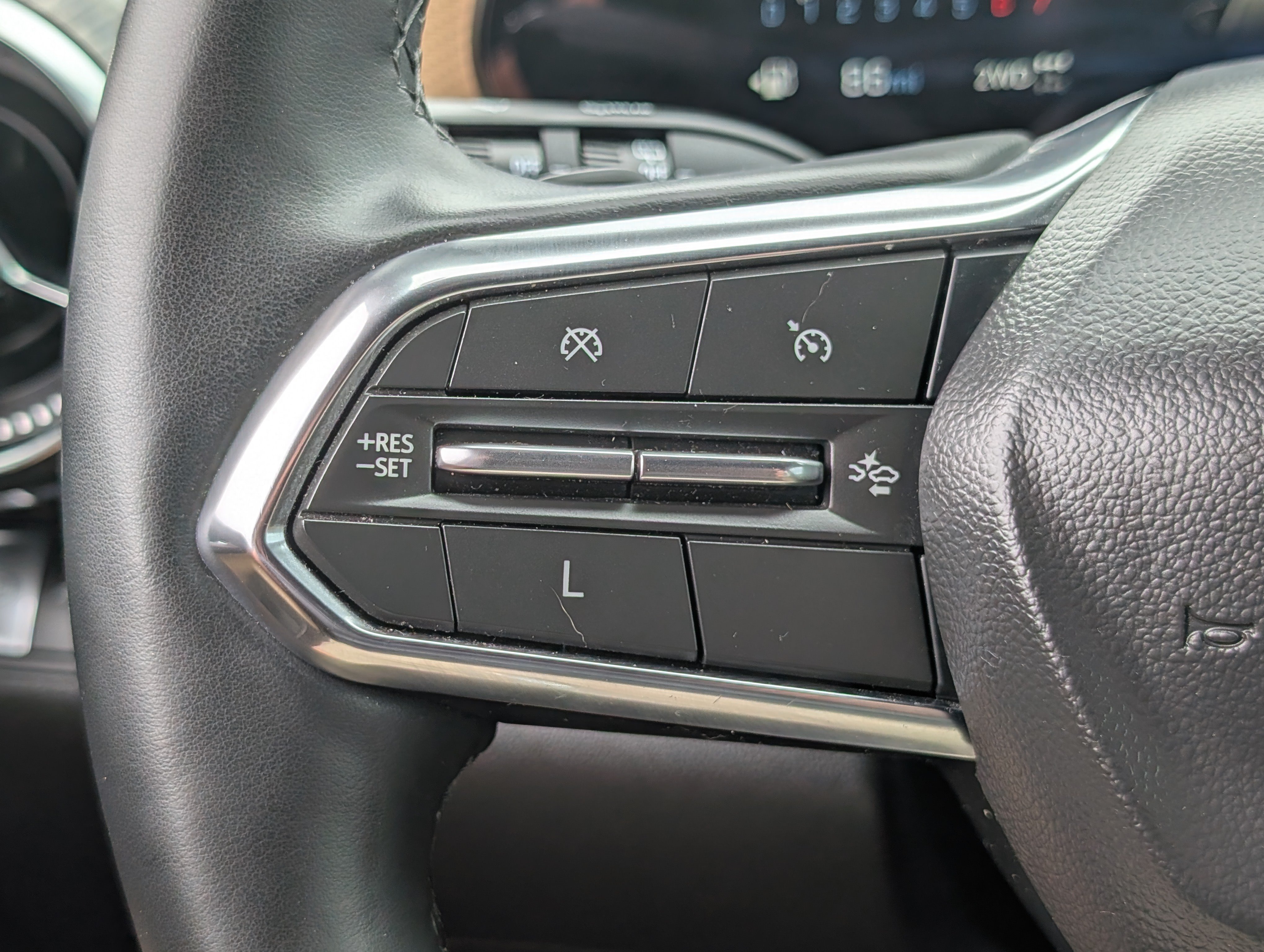 Used 2025 Chevrolet Equinox ACTIV w/ Safety and Technology Package AWD/4WD image 22