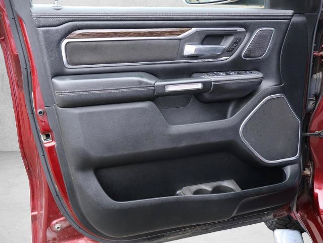 Used 2019 RAM 1500 Laramie AWD/4WD image 10