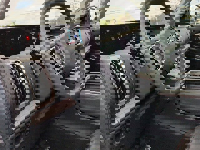 Certified 2025 Ford Expedition Max Active image 17