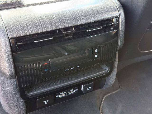 Used 2024 Jeep Wagoneer Series II w/ Flexible Seating Group AWD/4WD image 21