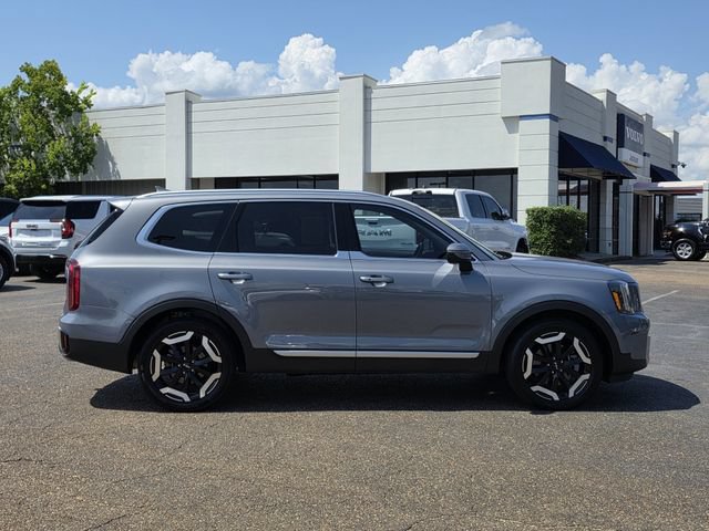 Used 2023 Kia Telluride S w/ S Sunroof Package FWD image 3